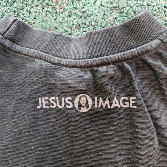 Jesus Heals All Tee - Picture 11 of 12